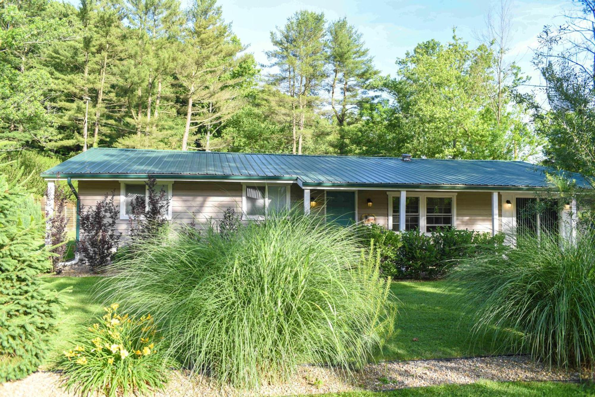 Cottage With Yard And Grill About 21 Mi To Hocking Hills! Nelsonville Exterior photo