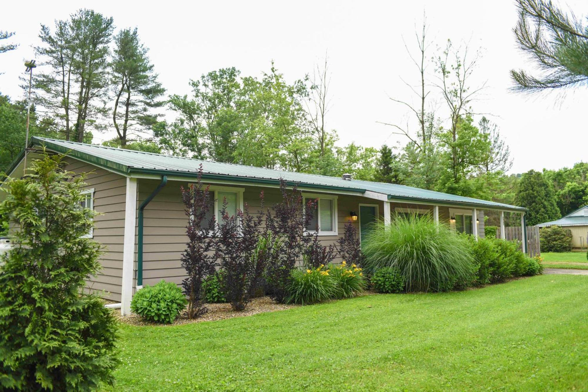 Cottage With Yard And Grill About 21 Mi To Hocking Hills! Nelsonville Exterior photo